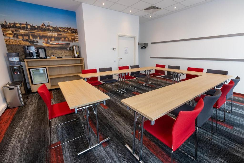Hotell Ibis West Station