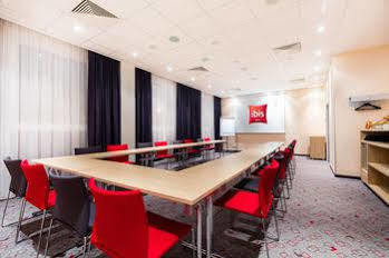 Hotell Ibis West Station Warszawa